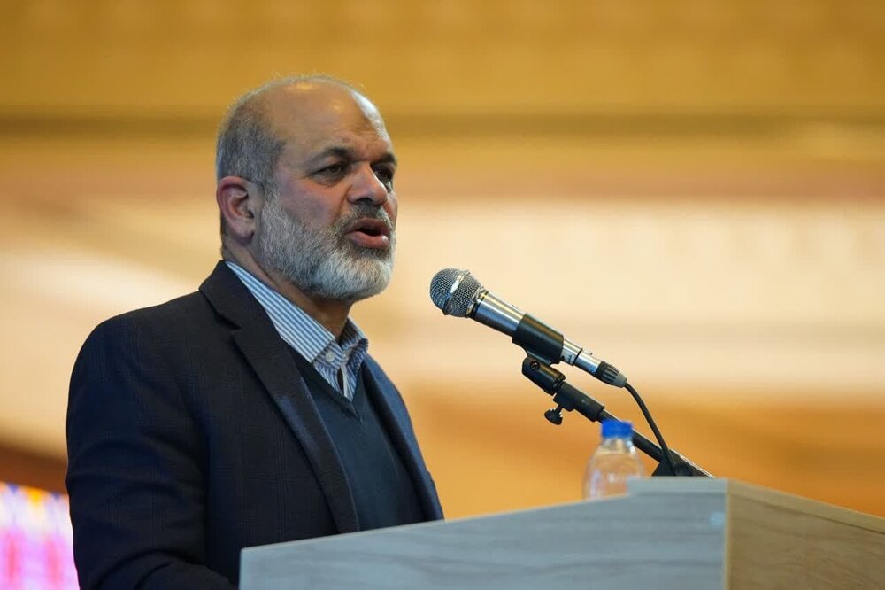شهید رئیسی شهید رئیسی در تحقق آیندهسازی پیشگام بود/ شهید رئیسی از انتقادها واهمه نداشت